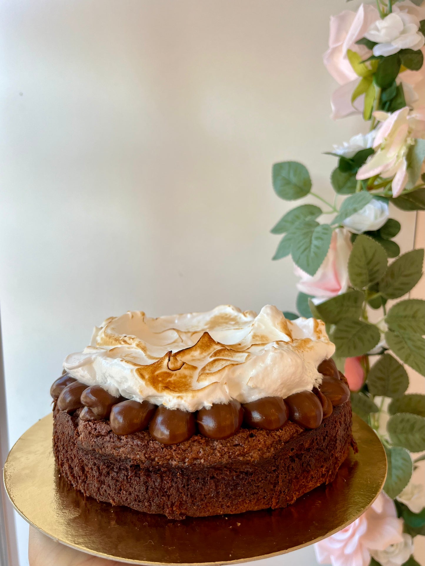 Marquisse de chocolate con dulce de leche y merengue